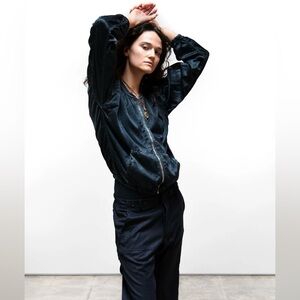 NWOT FREECITY SATIN BOMBER Navy Blue Jacket - SOLD OUT ONLINE size medium M